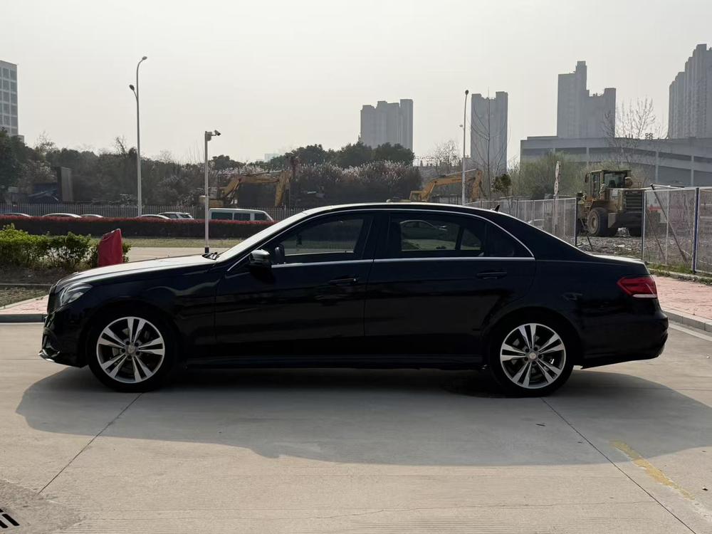 Mercedes-Benz Mercedes-Benz E-Class