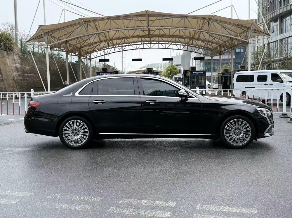 Mercedes-Benz Mercedes-Benz E-Class