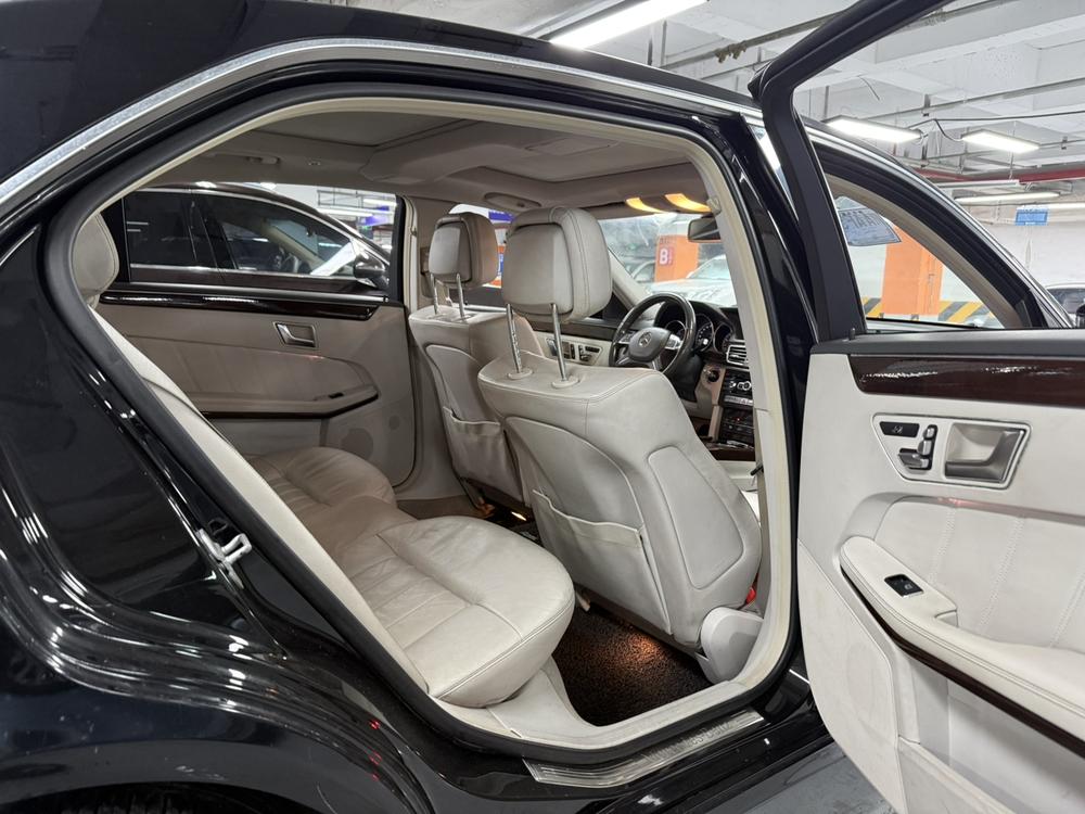 Mercedes-Benz Mercedes-Benz E-Class