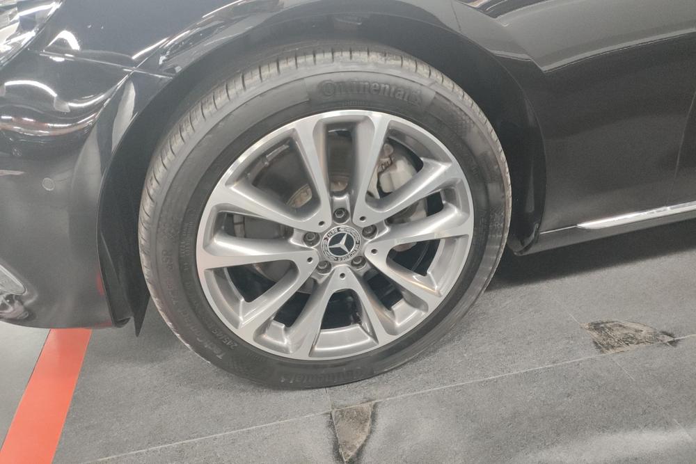 Mercedes-Benz Mercedes-Benz E-Class