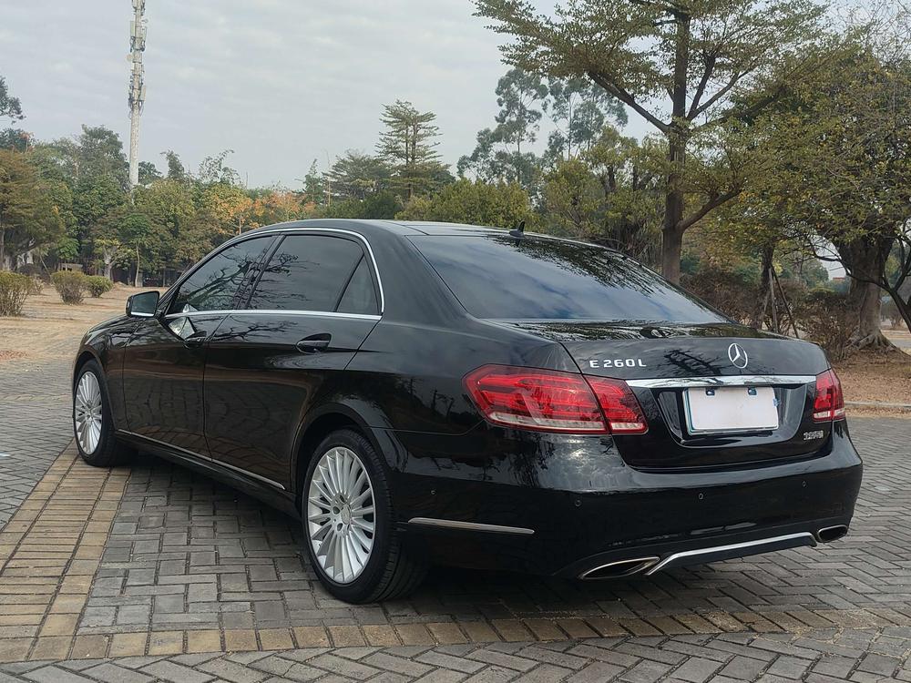 Mercedes-Benz Mercedes-Benz E-Class