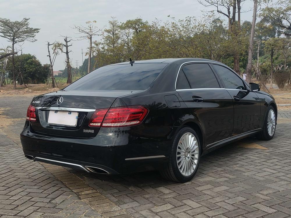 Mercedes-Benz Mercedes-Benz E-Class