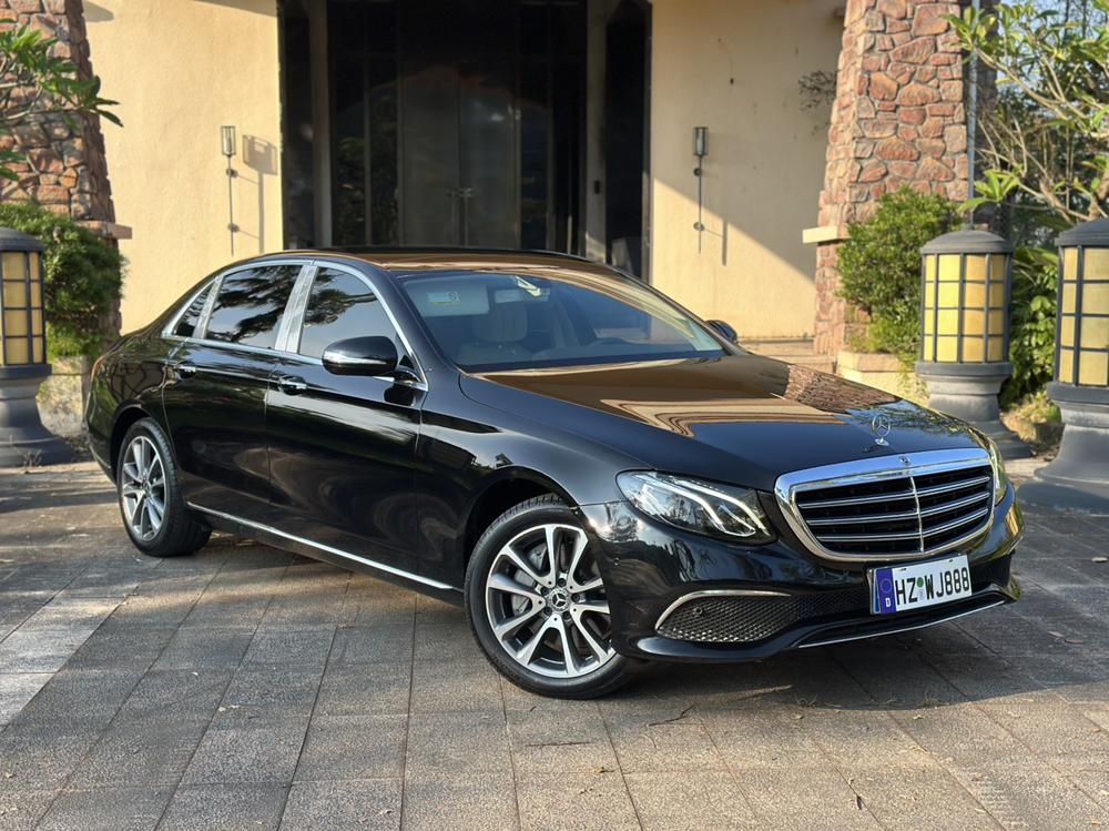 Mercedes-Benz Mercedes-Benz E-Class