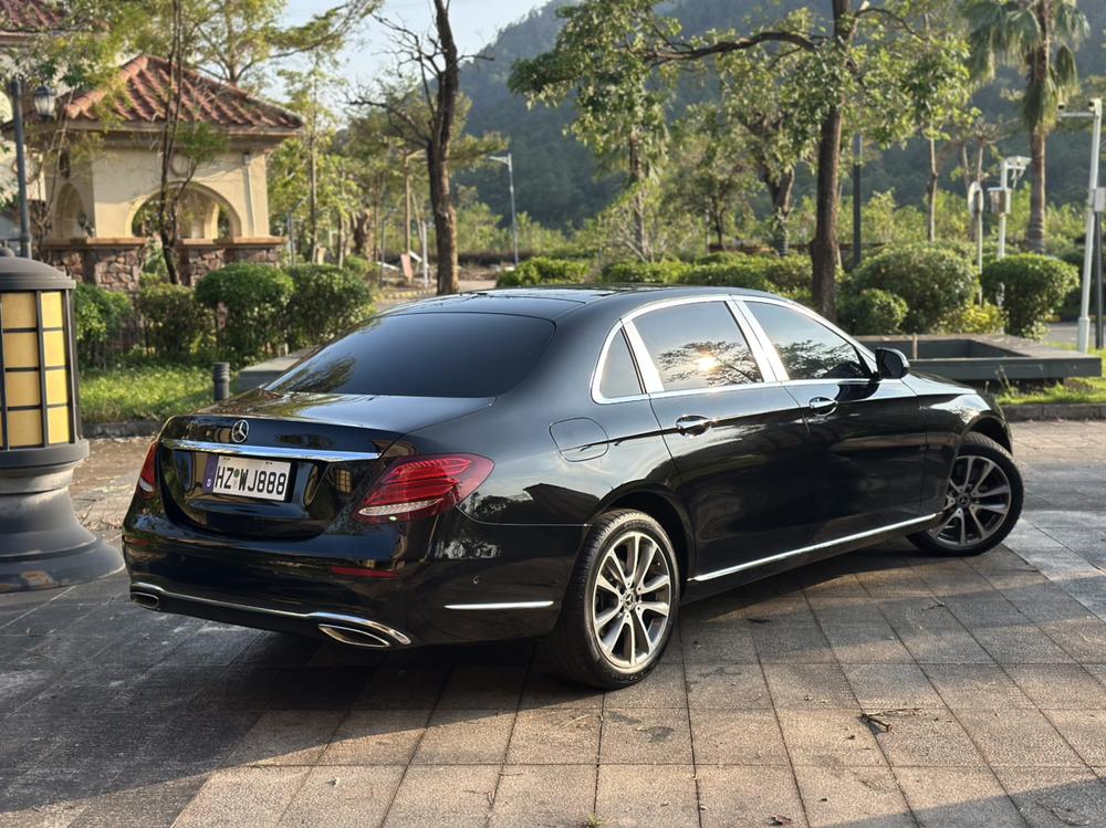 Mercedes-Benz Mercedes-Benz E-Class
