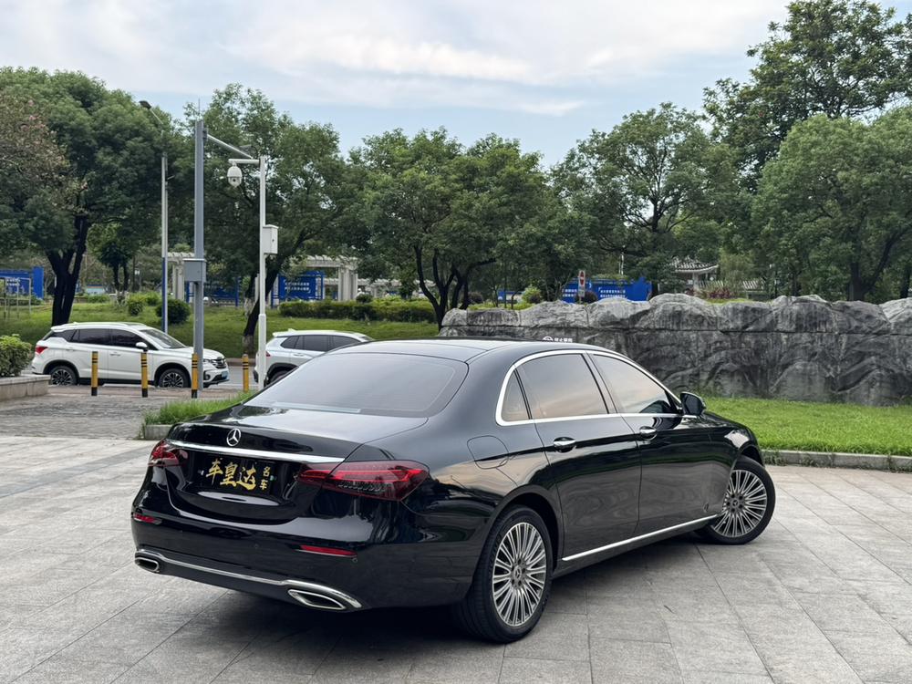 Mercedes-Benz Mercedes-Benz E-Class