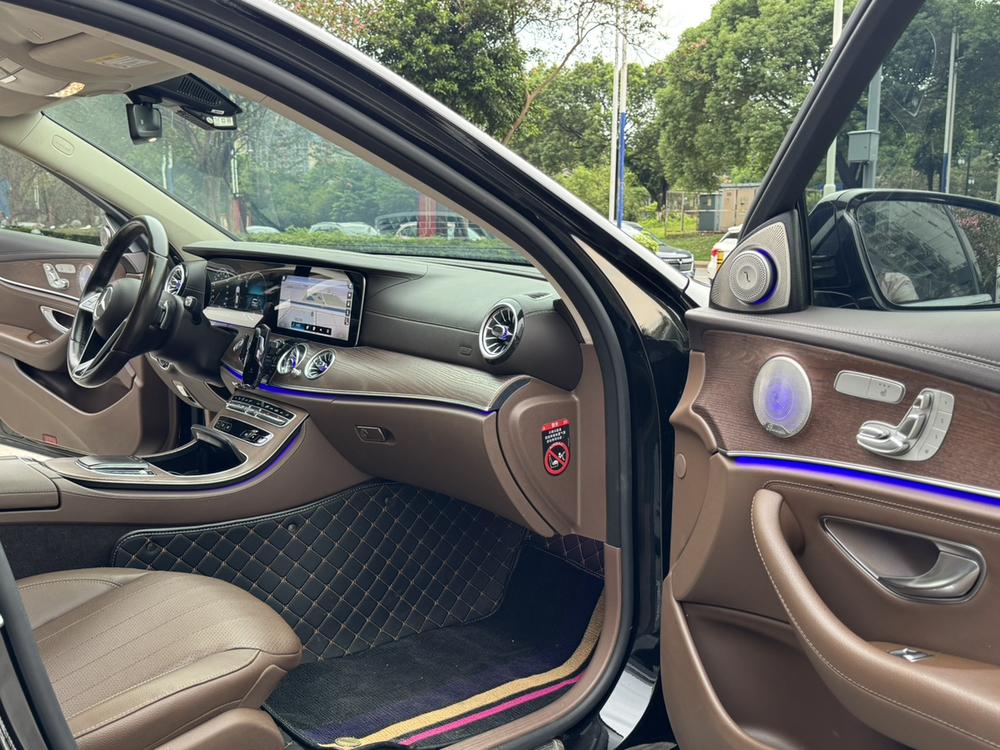 Mercedes-Benz Mercedes-Benz E-Class