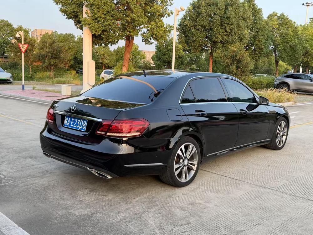 Mercedes-Benz Mercedes-Benz E-Class