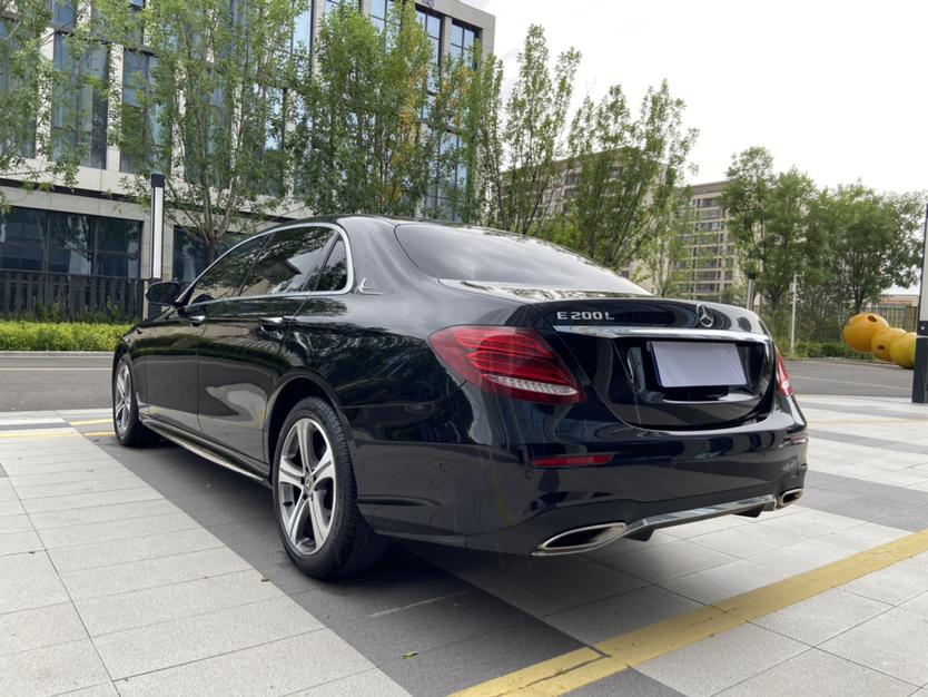 Mercedes-Benz Mercedes-Benz E-Class