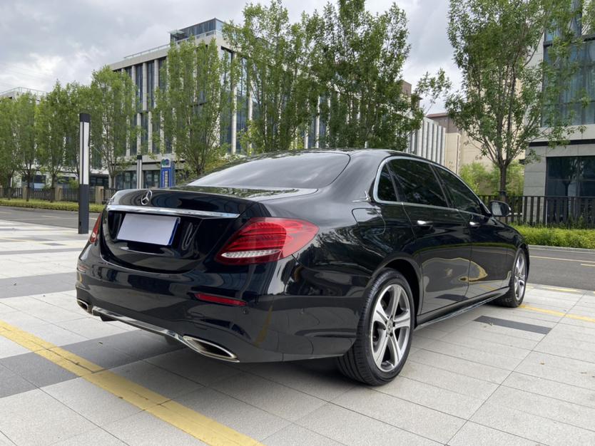 Mercedes-Benz Mercedes-Benz E-Class