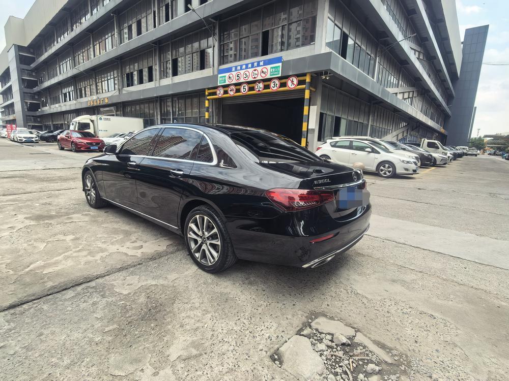 Mercedes-Benz Mercedes-Benz E-Class