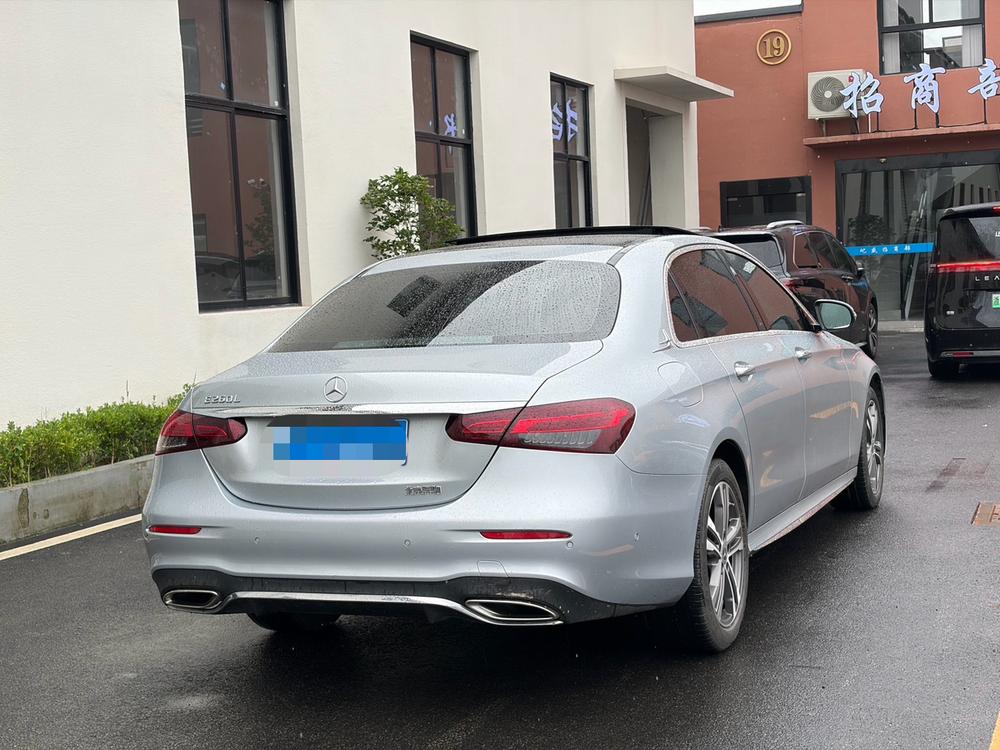 Mercedes-Benz Mercedes-Benz E-Class