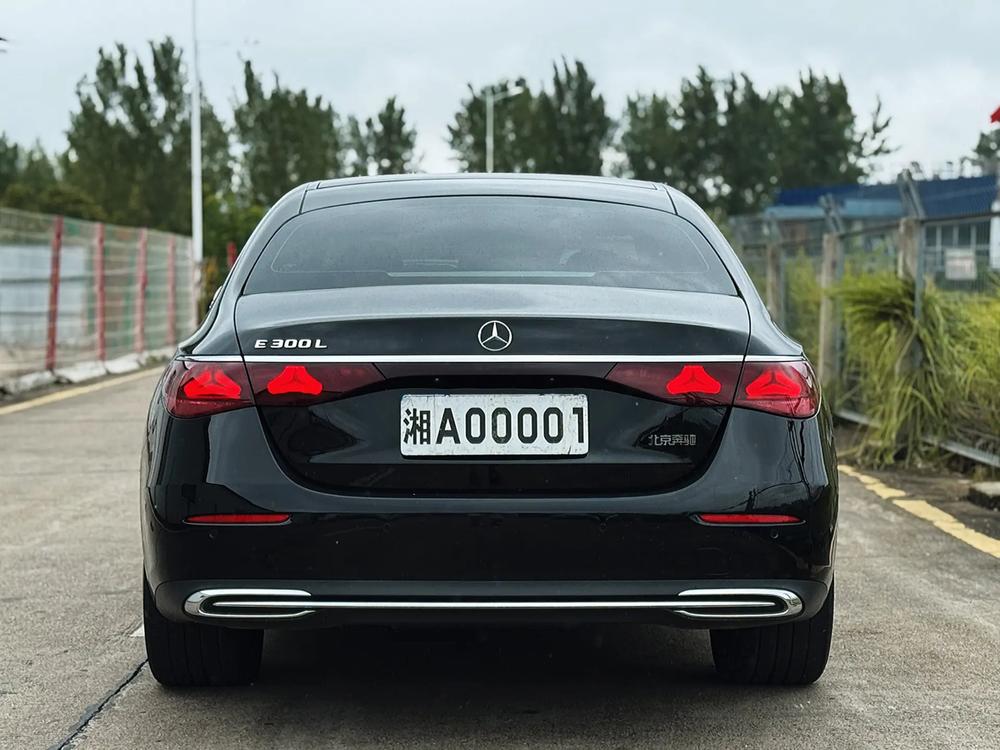 Mercedes-Benz Mercedes-Benz E-Class