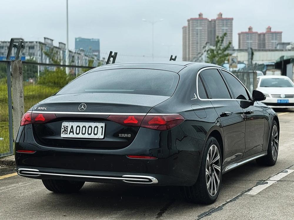 Mercedes-Benz Mercedes-Benz E-Class