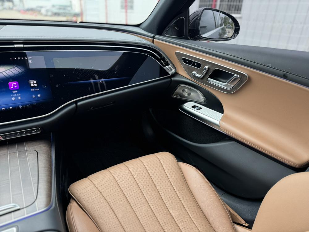 Mercedes-Benz Mercedes-Benz E-Class