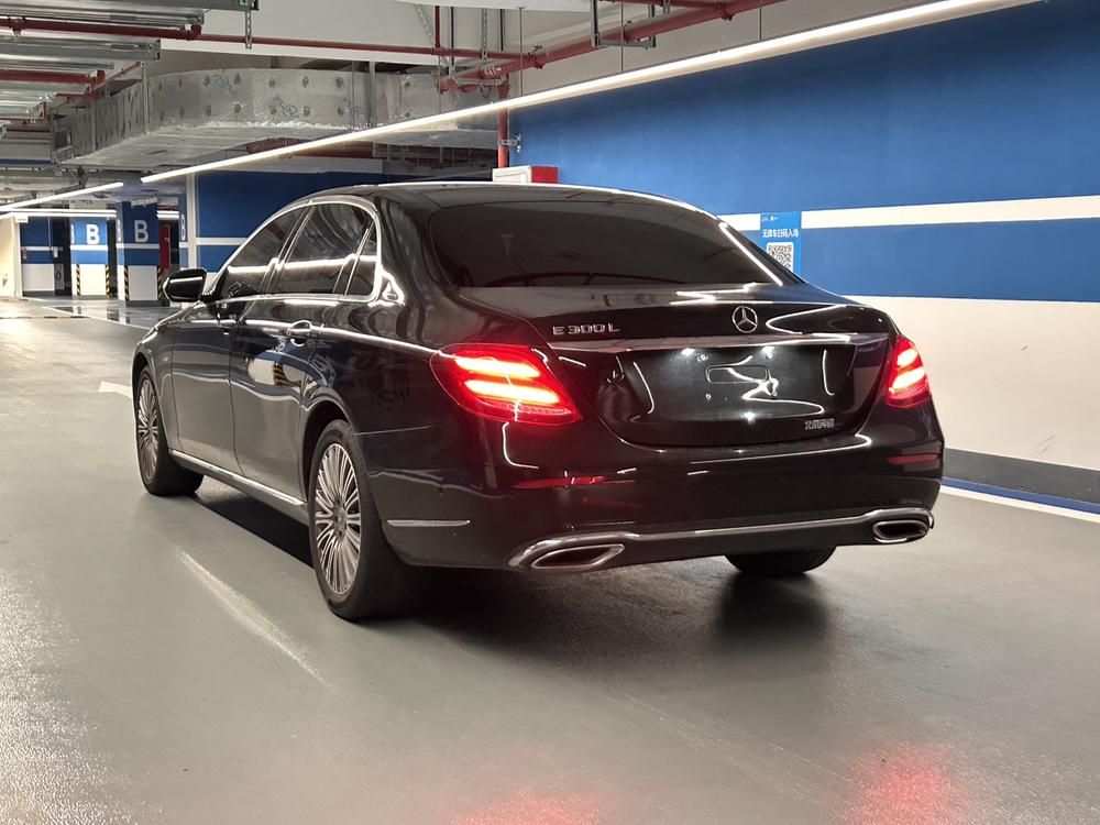 Mercedes-Benz Mercedes-Benz E-Class