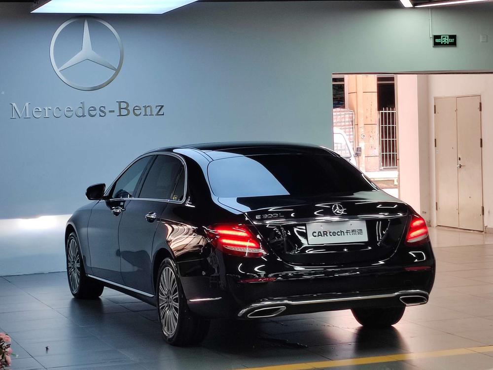 Mercedes-Benz Mercedes-Benz E-Class