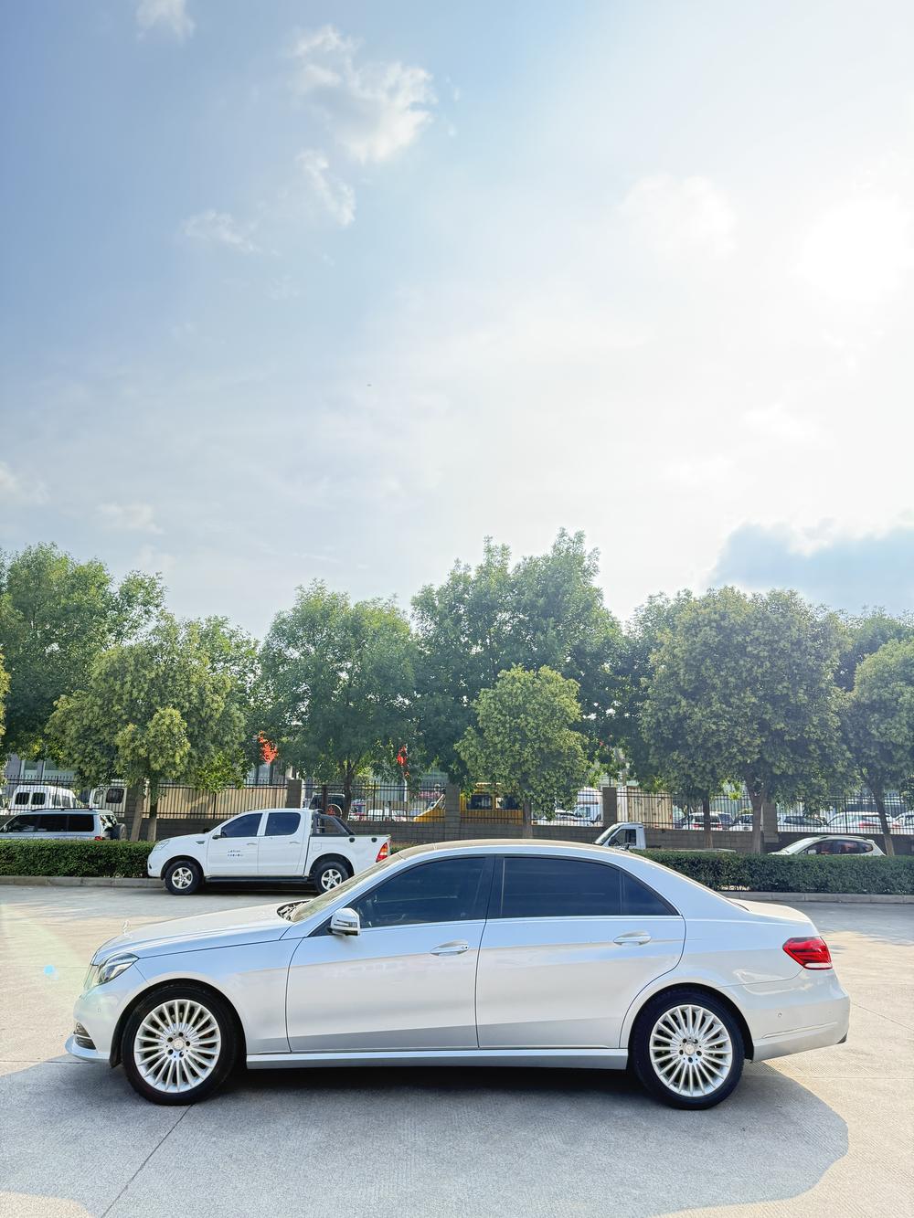 Mercedes-Benz Mercedes-Benz E-Class