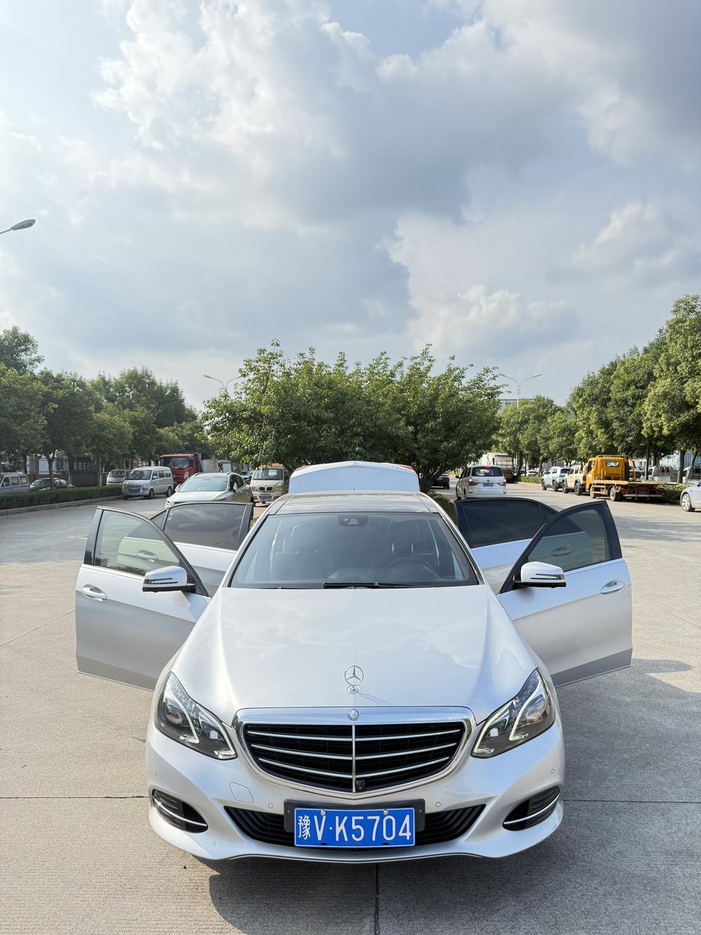 Mercedes-Benz Mercedes-Benz E-Class