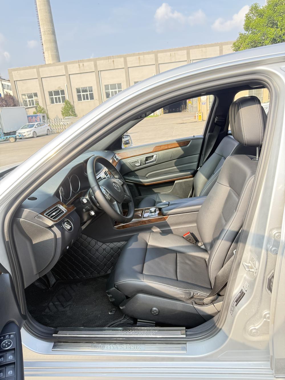 Mercedes-Benz Mercedes-Benz E-Class