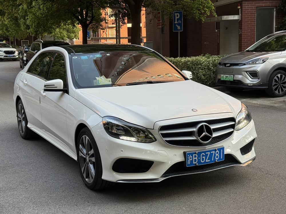 Mercedes-Benz Mercedes-Benz E-Class