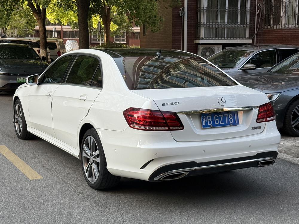 Mercedes-Benz Mercedes-Benz E-Class