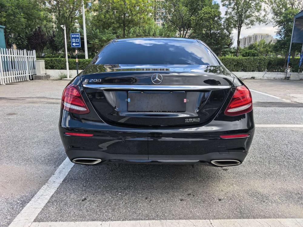 Mercedes-Benz Mercedes-Benz E-Class