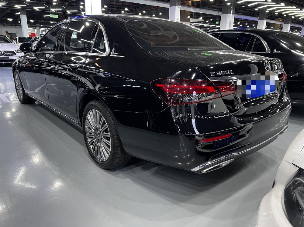 Mercedes-Benz Mercedes-Benz E-Class