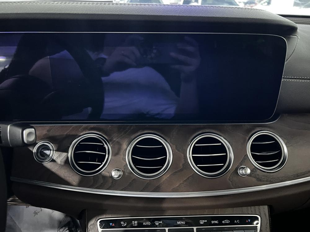 Mercedes-Benz Mercedes-Benz E-Class