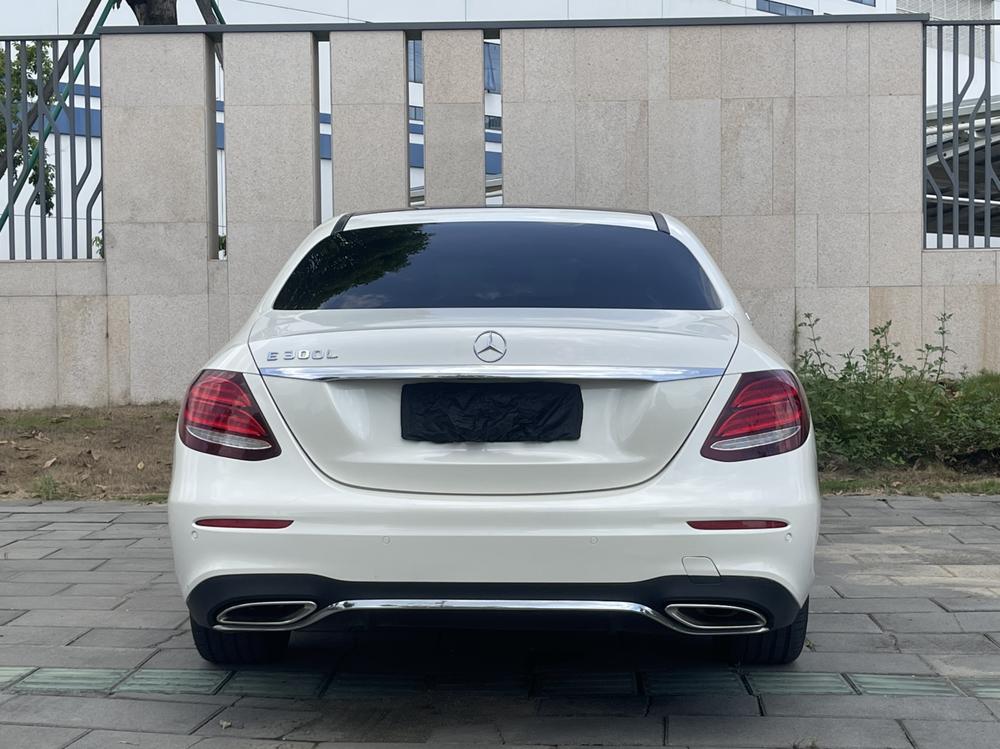 Mercedes-Benz Mercedes-Benz E-Class
