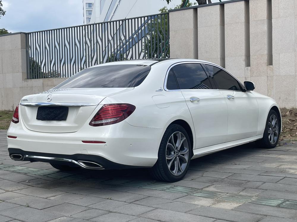 Mercedes-Benz Mercedes-Benz E-Class