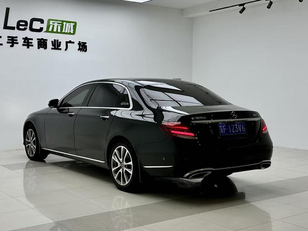 Mercedes-Benz Mercedes-Benz E-Class
