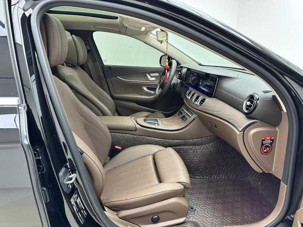 Mercedes-Benz Mercedes-Benz E-Class