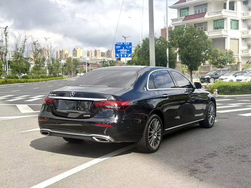 Mercedes-Benz Mercedes-Benz E-Class