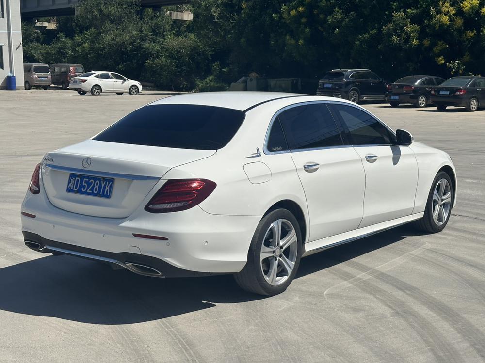 Mercedes-Benz Mercedes-Benz E-Class