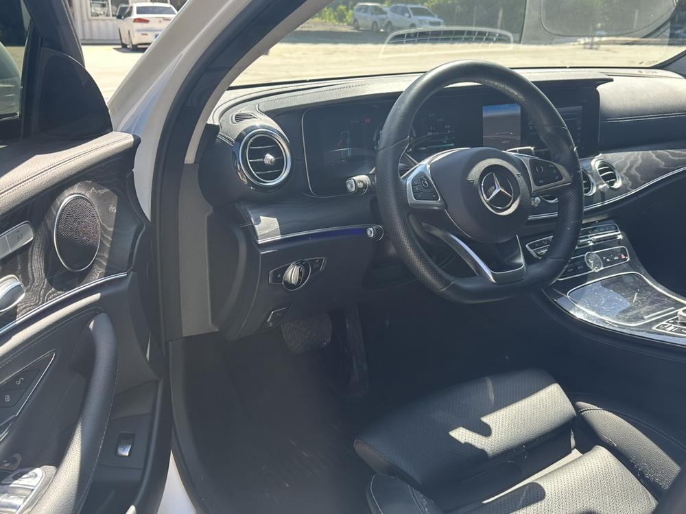 Mercedes-Benz Mercedes-Benz E-Class