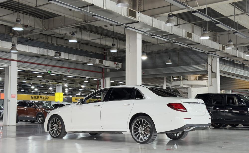 Mercedes-Benz Mercedes-Benz E-Class