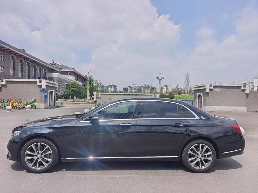 Mercedes-Benz Mercedes-Benz E-Class