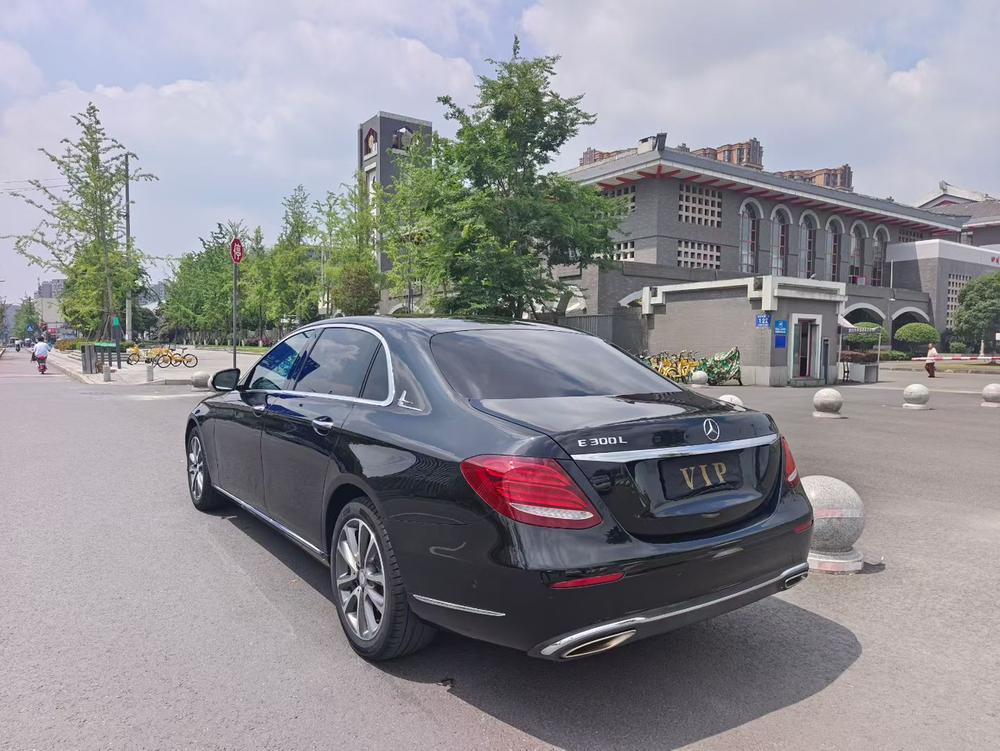 Mercedes-Benz Mercedes-Benz E-Class