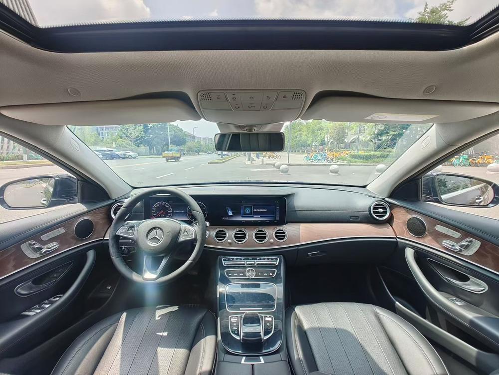 Mercedes-Benz Mercedes-Benz E-Class