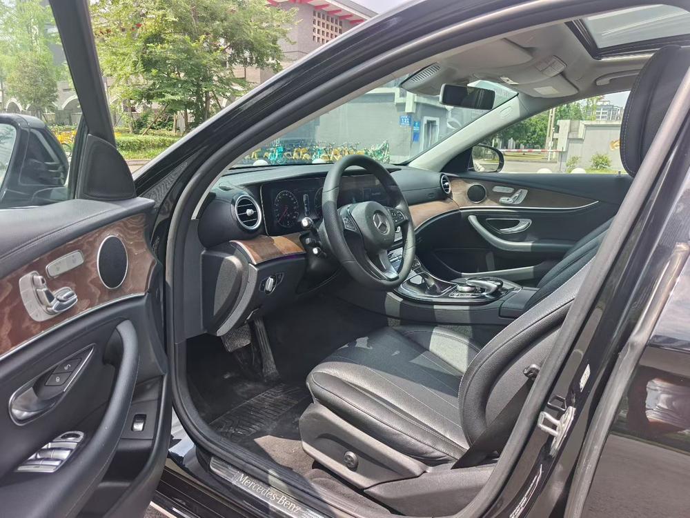 Mercedes-Benz Mercedes-Benz E-Class