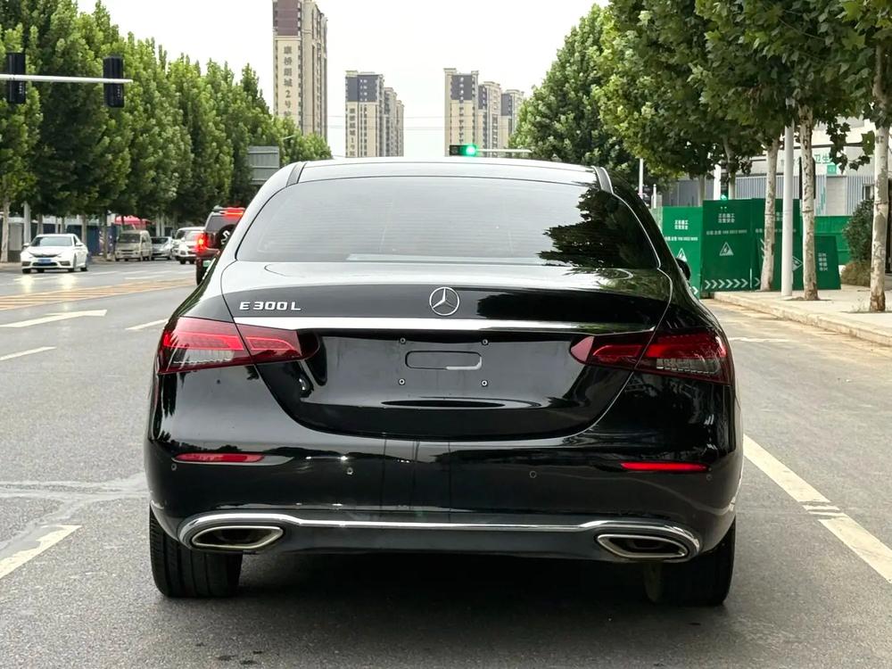 Mercedes-Benz Mercedes-Benz E-Class