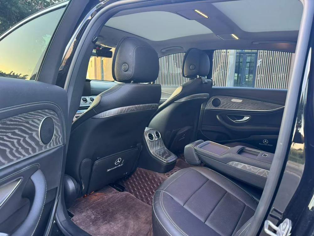 Mercedes-Benz Mercedes-Benz E-Class