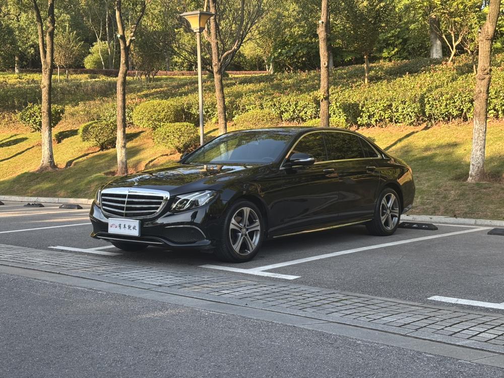 Mercedes-Benz Mercedes-Benz E-Class
