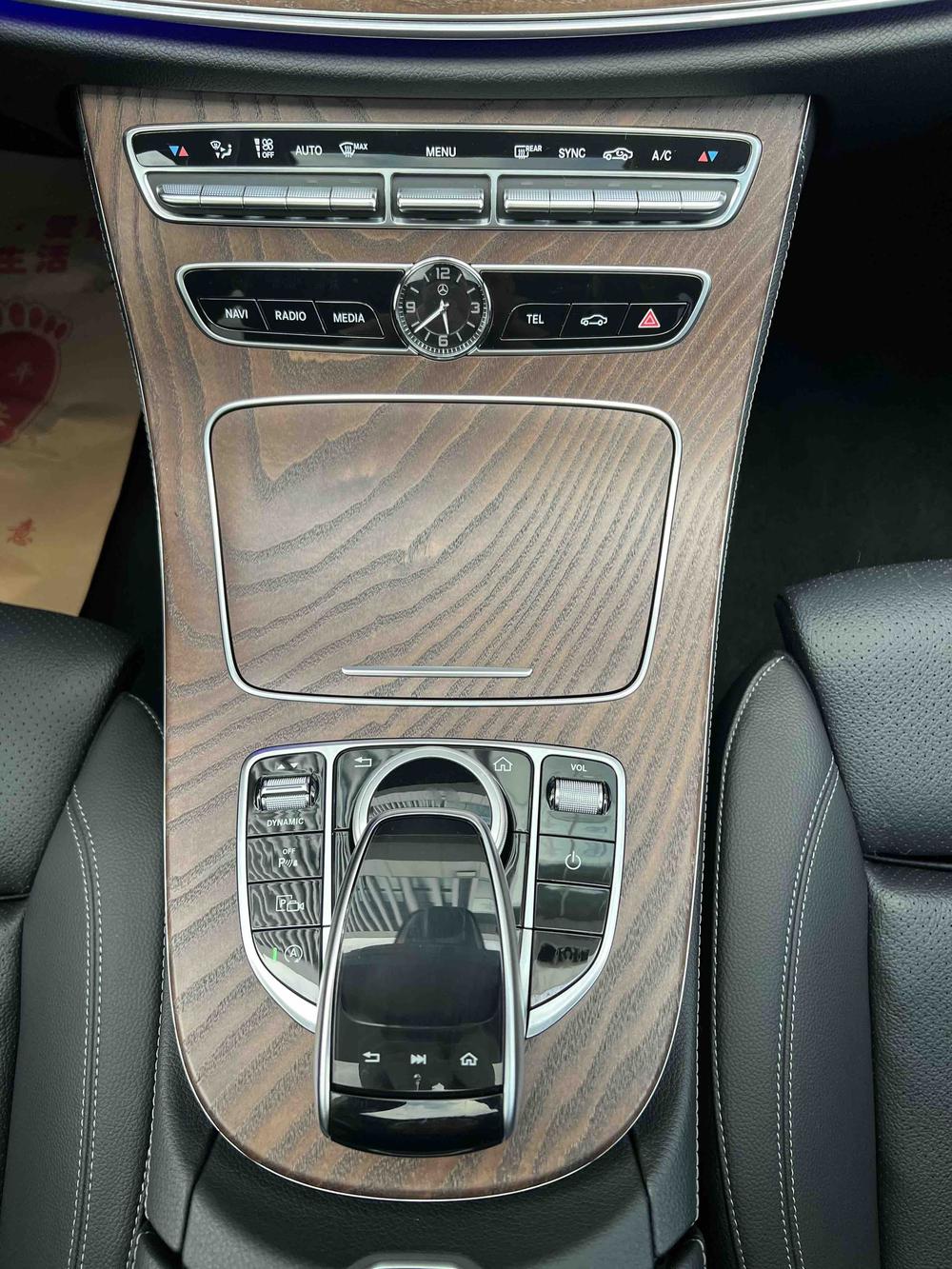 Mercedes-Benz Mercedes-Benz E-Class