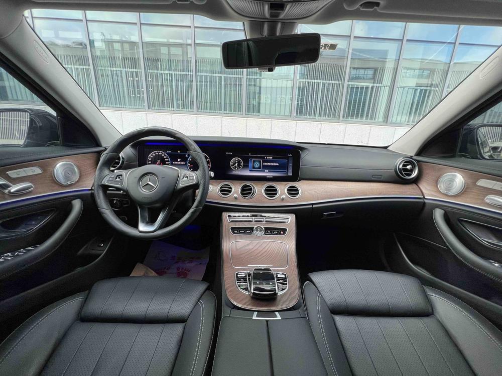 Mercedes-Benz Mercedes-Benz E-Class