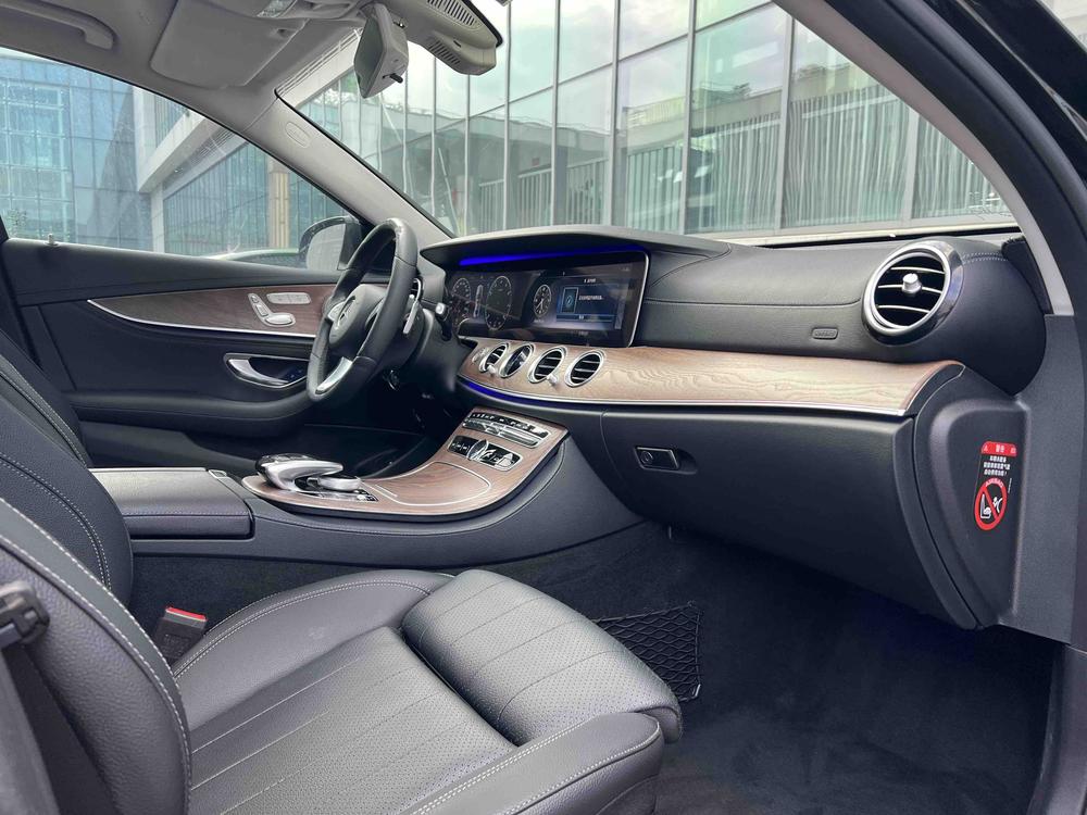 Mercedes-Benz Mercedes-Benz E-Class