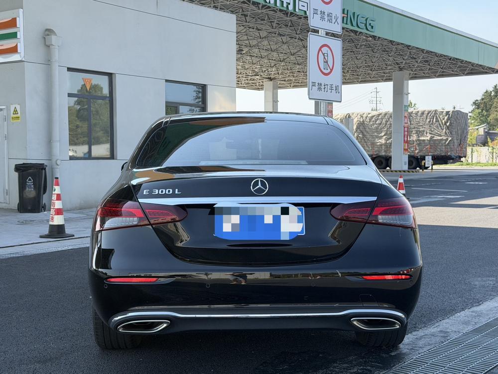 Mercedes-Benz Mercedes-Benz E-Class