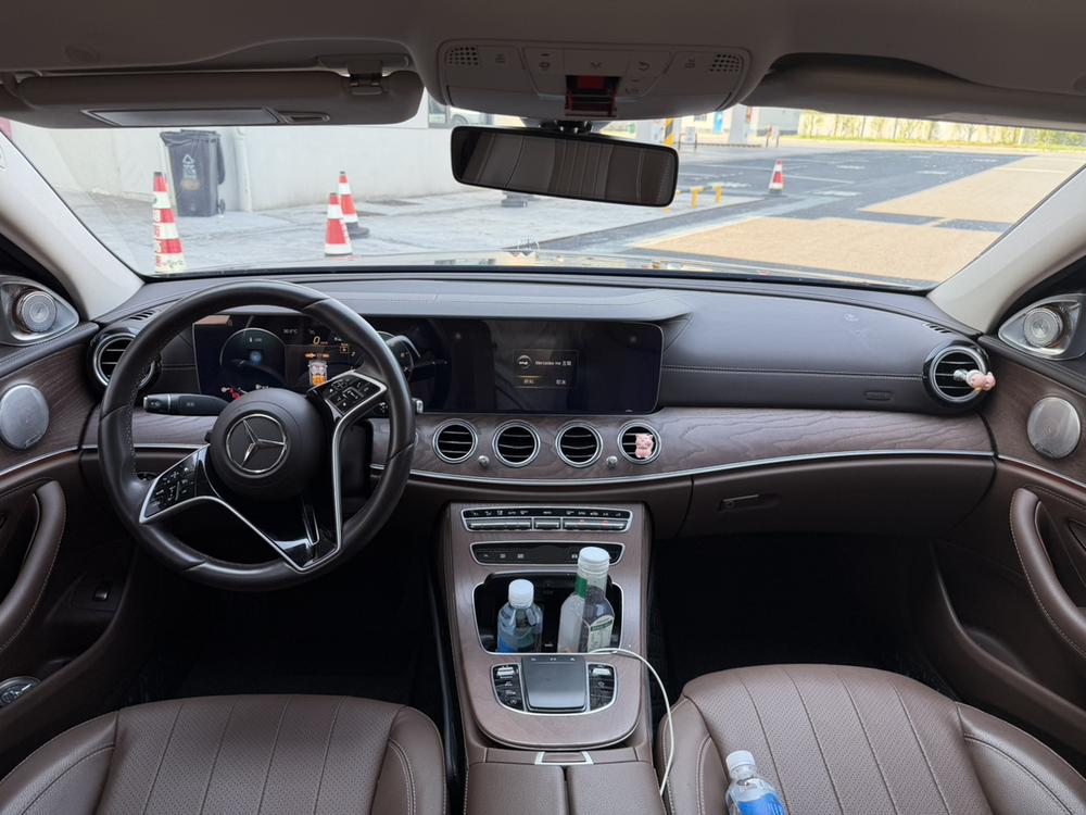 Mercedes-Benz Mercedes-Benz E-Class