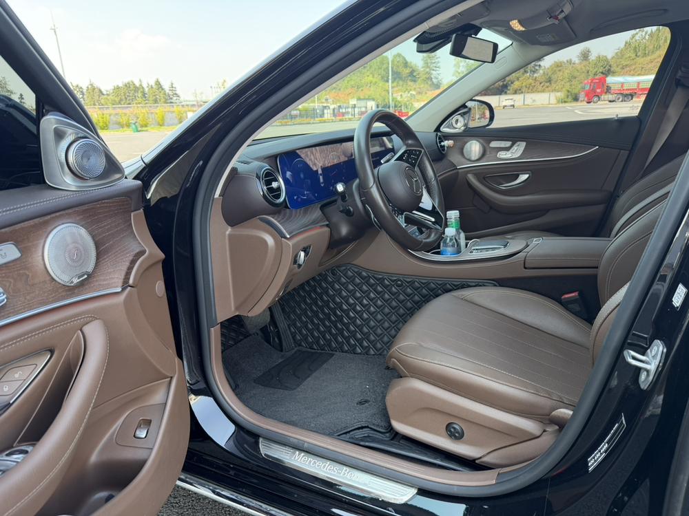 Mercedes-Benz Mercedes-Benz E-Class