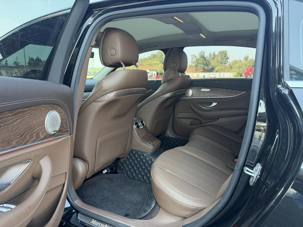 Mercedes-Benz Mercedes-Benz E-Class